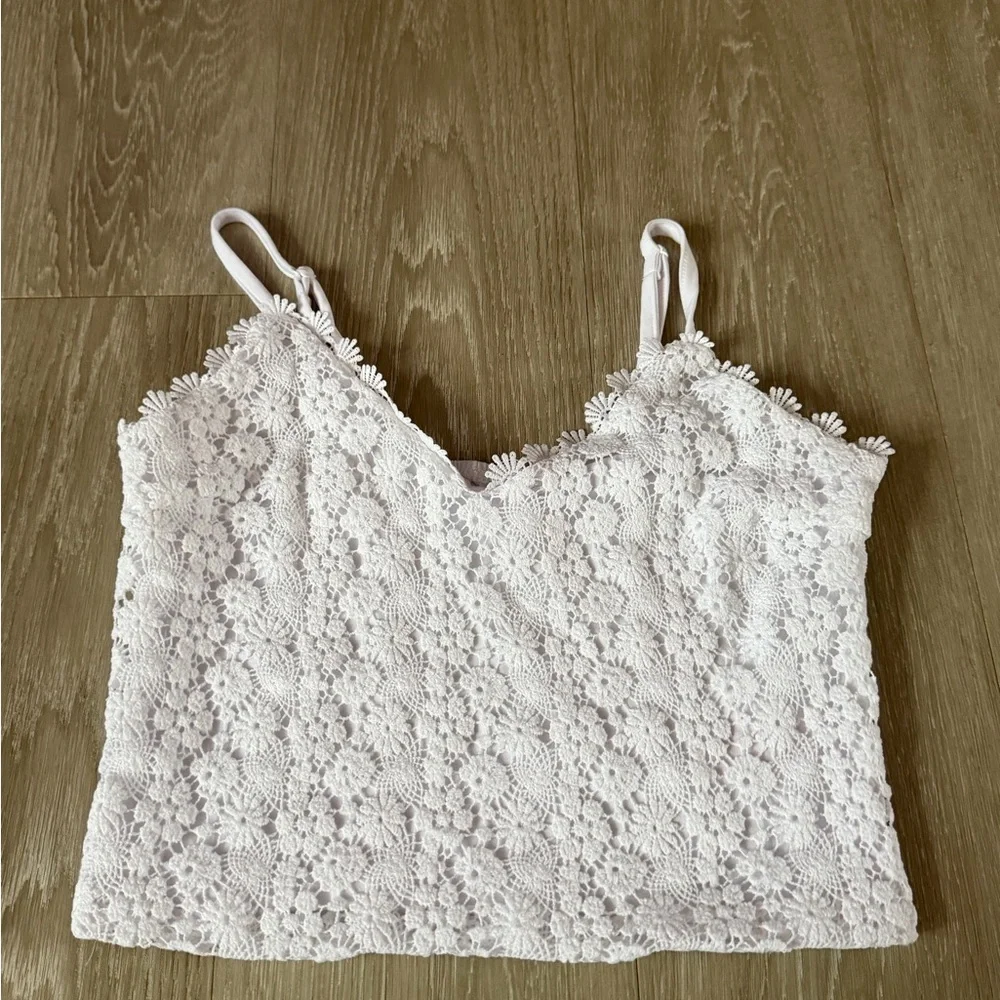 No Boundaries White Floral Lace Camisole - Picture 1 of 2
